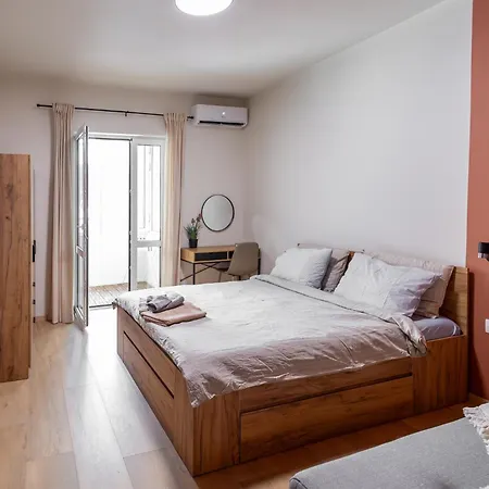Center Gem - 5 Min Walk To The Apartment